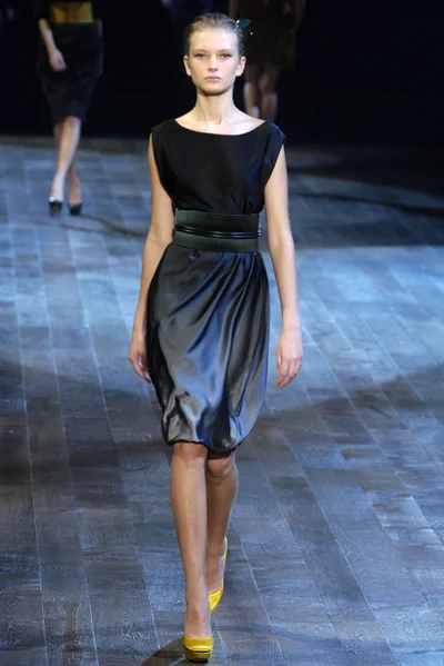 Look 25